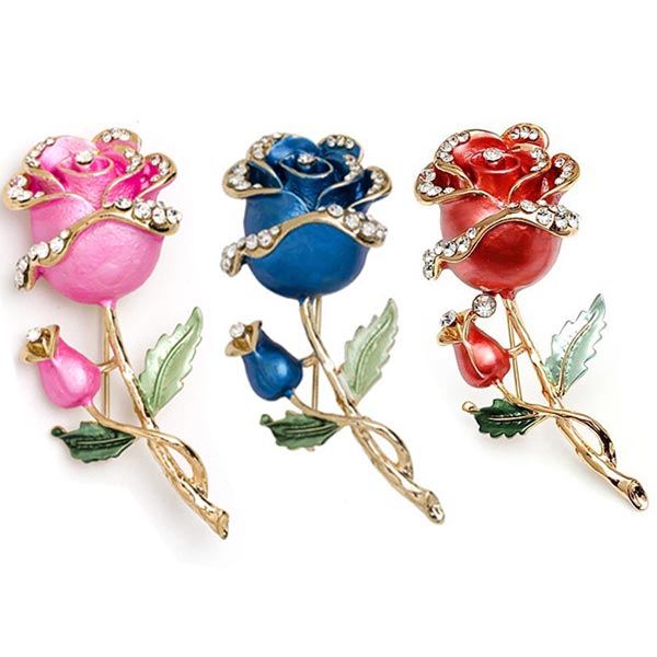 Kristal Roos Brooch