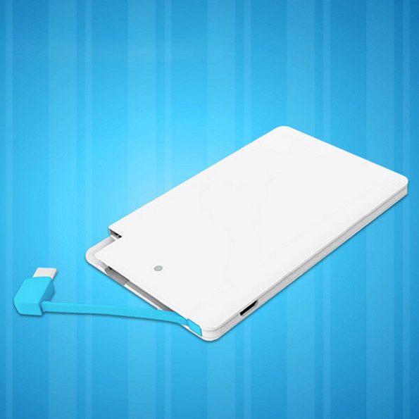 Mini Powerbank 2600mah Bankpas formaat voor Android and iPhone / Tablets - dennisdeal.com